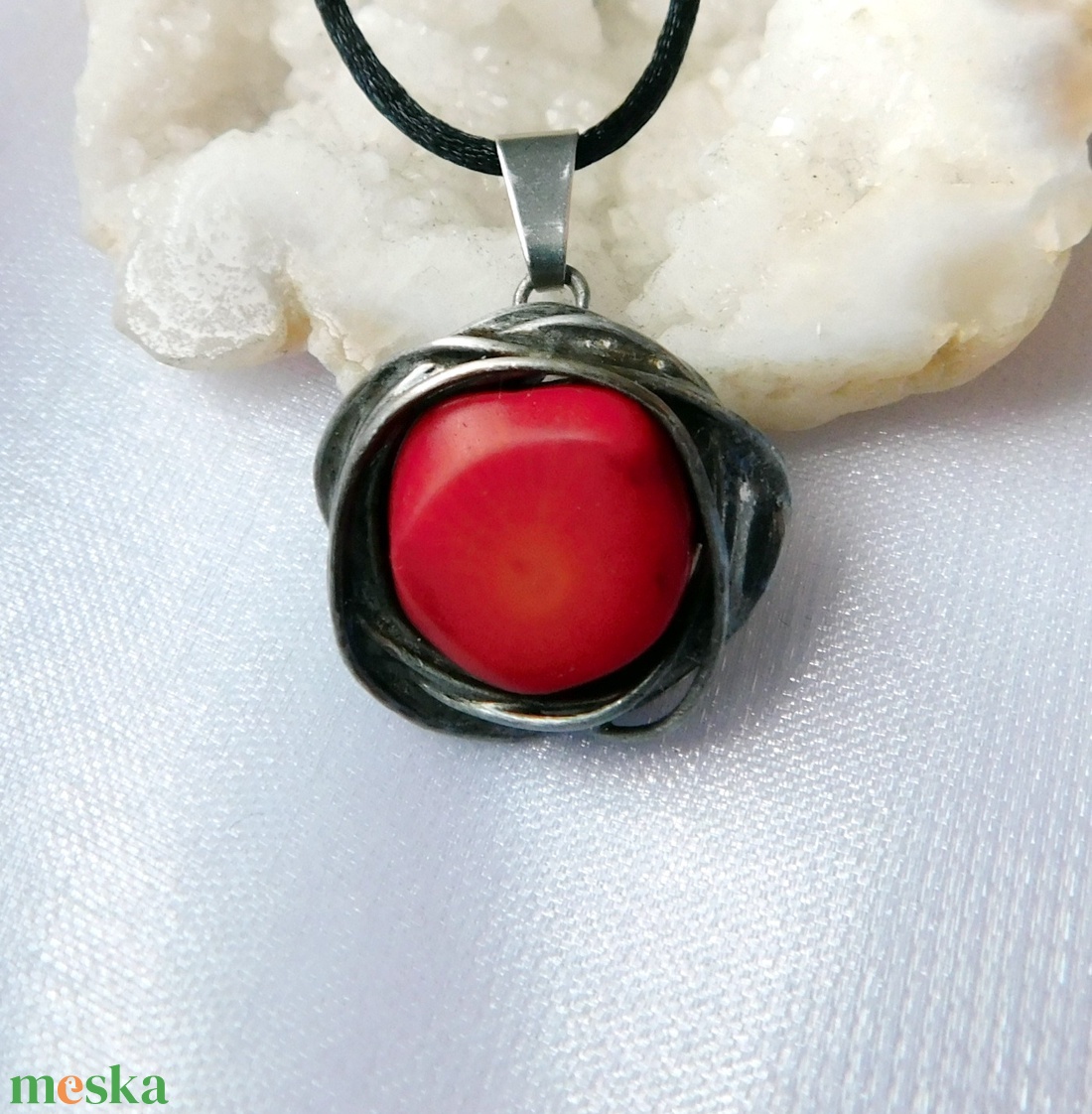 Korall medál - ékszer - nyaklánc - medál - Meska.hu
