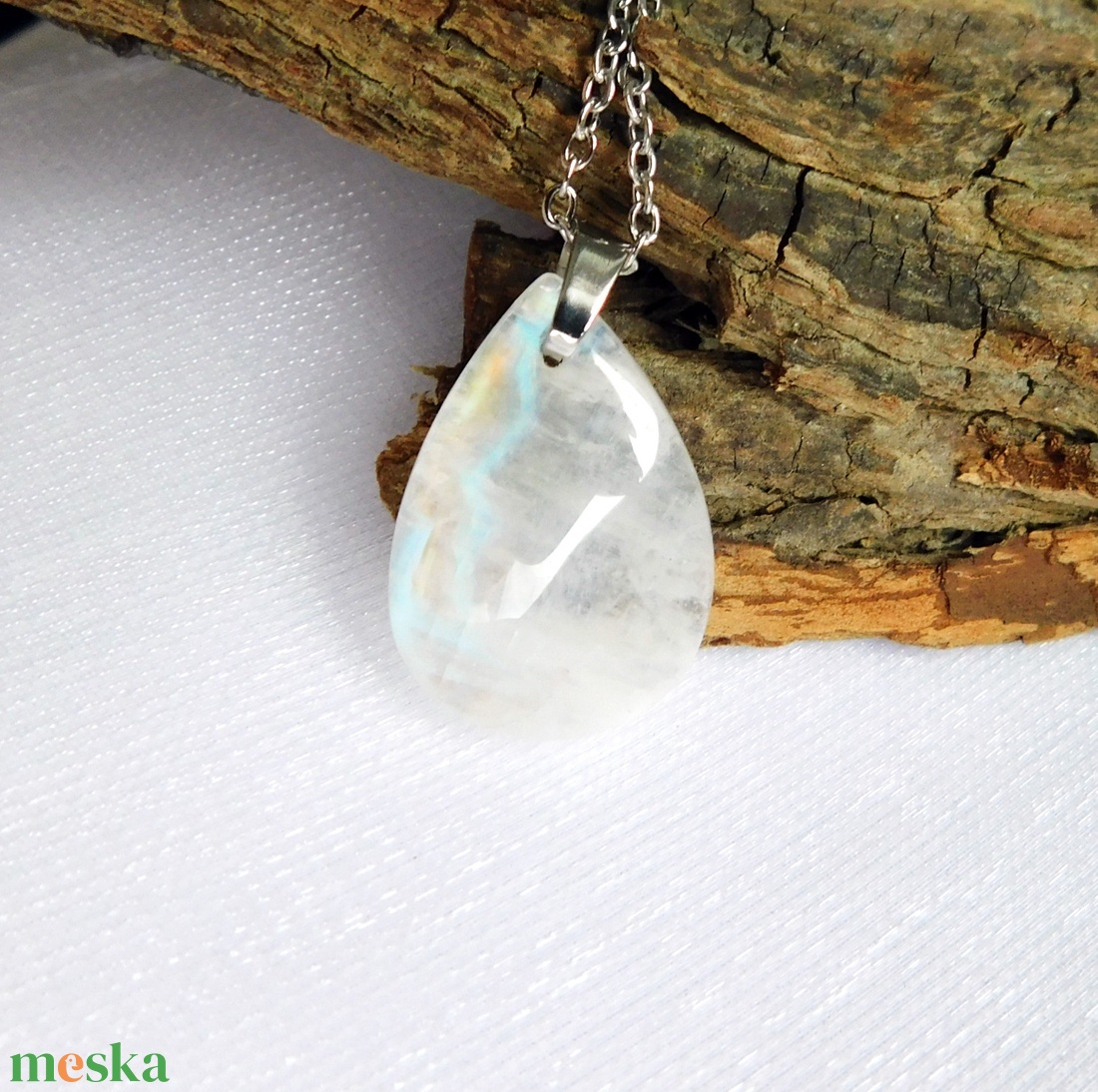 Szivárvány holdkő nyaklánc - ékszer - nyaklánc - medál - Meska.hu