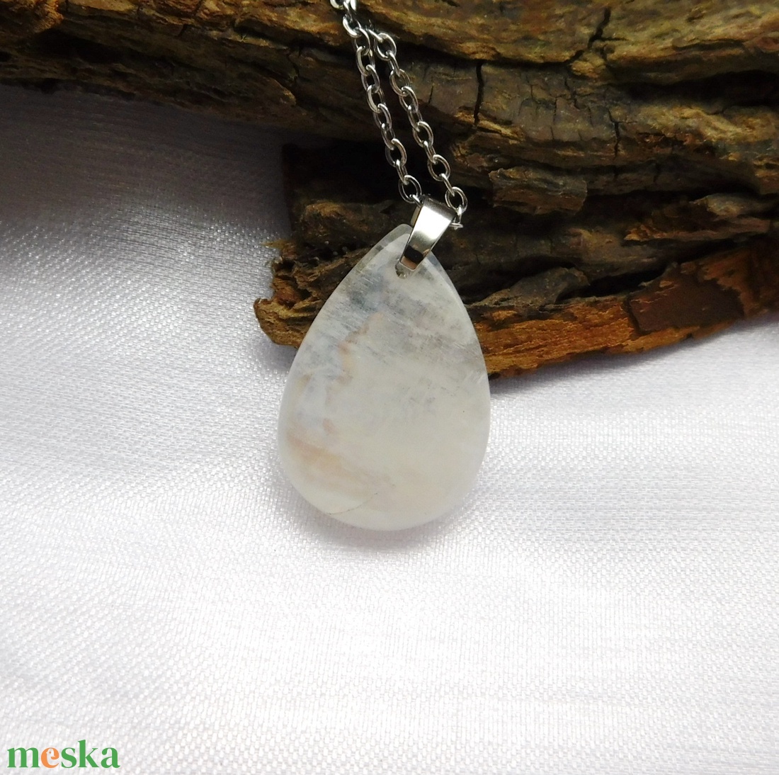 Szivárvány holdkő nyaklánc - ékszer - nyaklánc - medál - Meska.hu