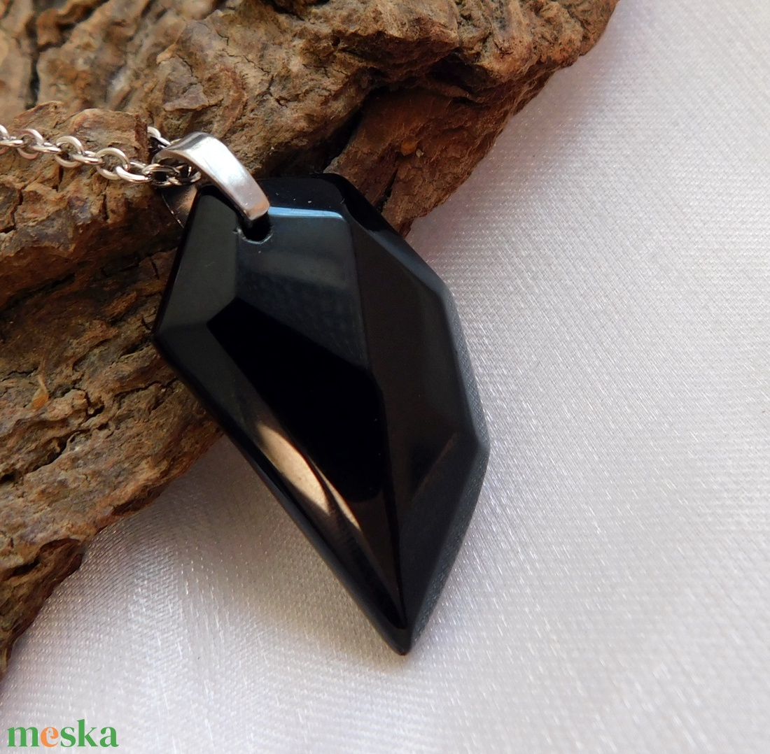 Ónix medál acél láncon - ékszer - nyaklánc - medálos nyaklánc - Meska.hu