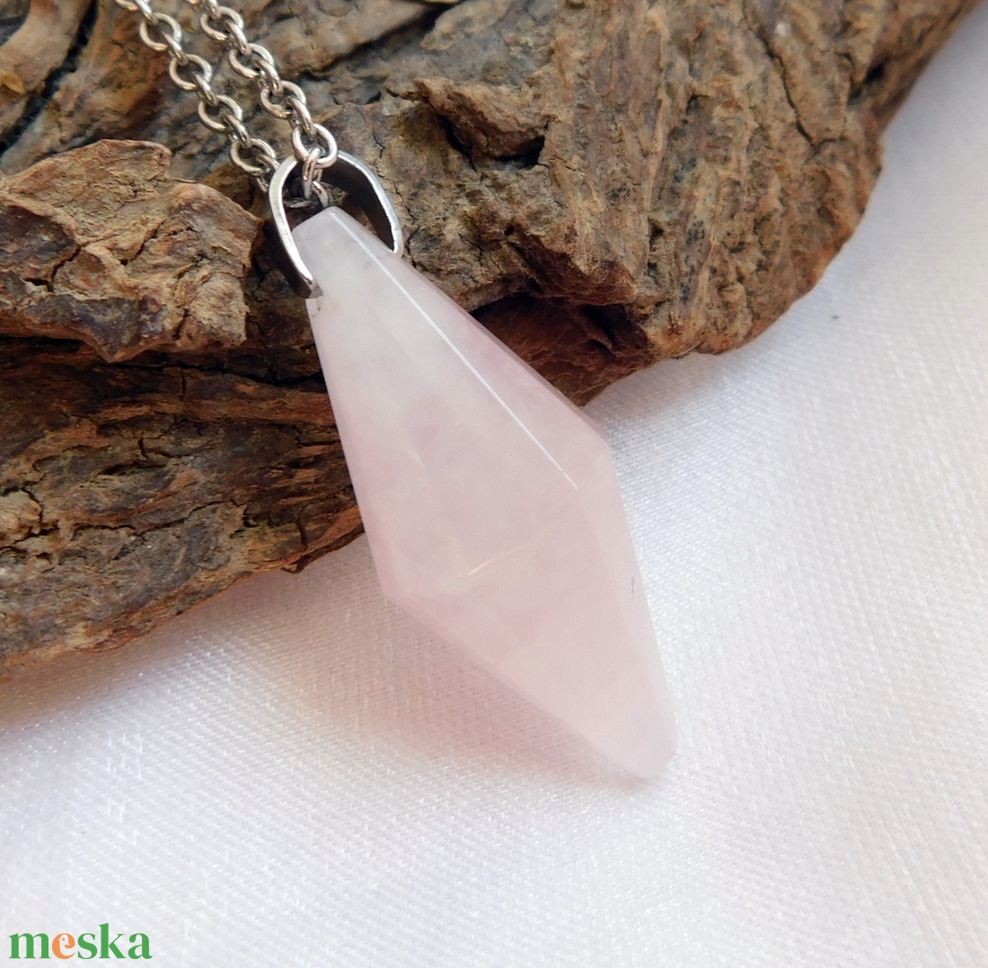 Rózsakvarc medál - ékszer - nyaklánc - medál - Meska.hu