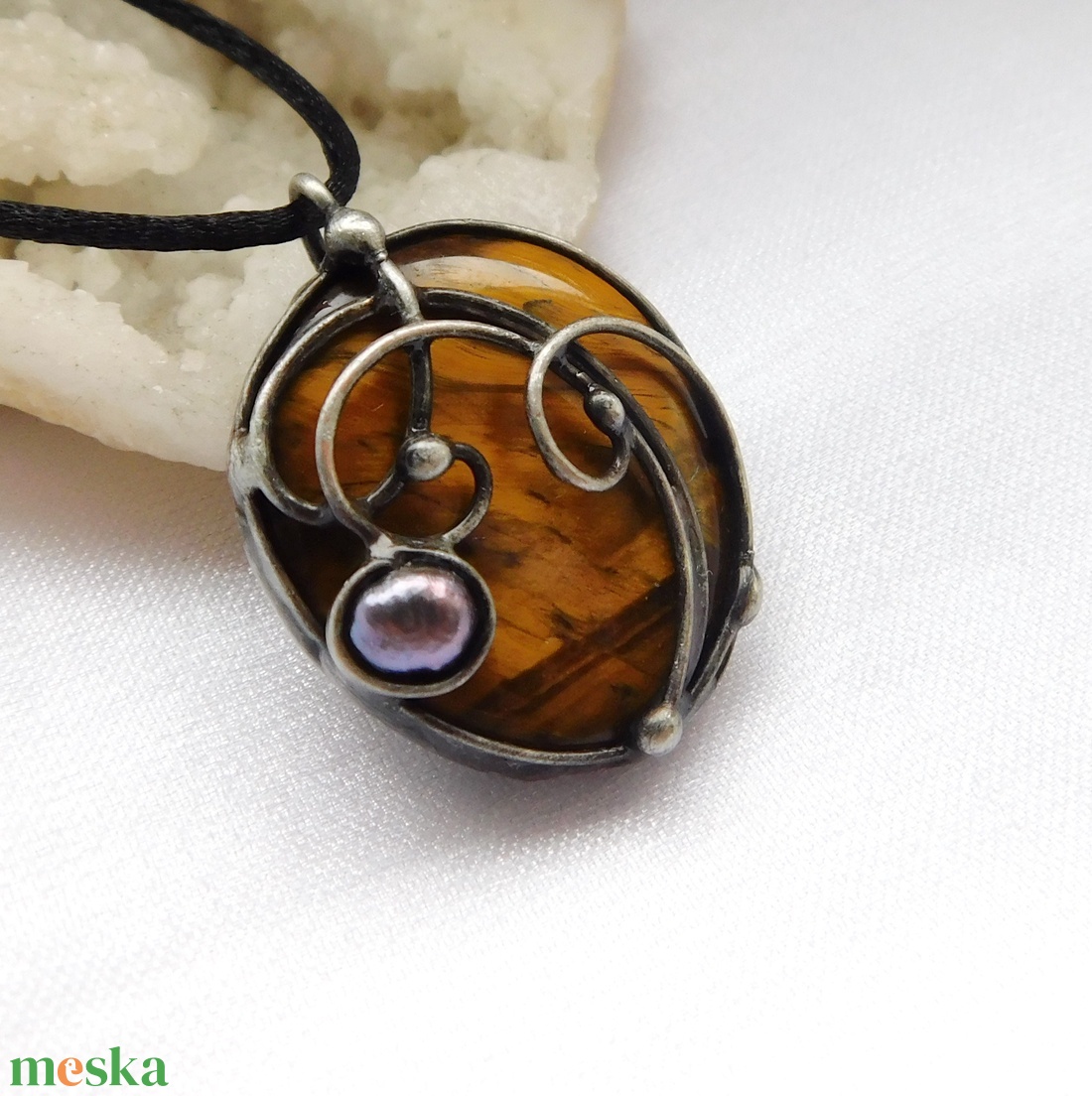 Tigrisszem medál  - ékszer - nyaklánc - medál - Meska.hu