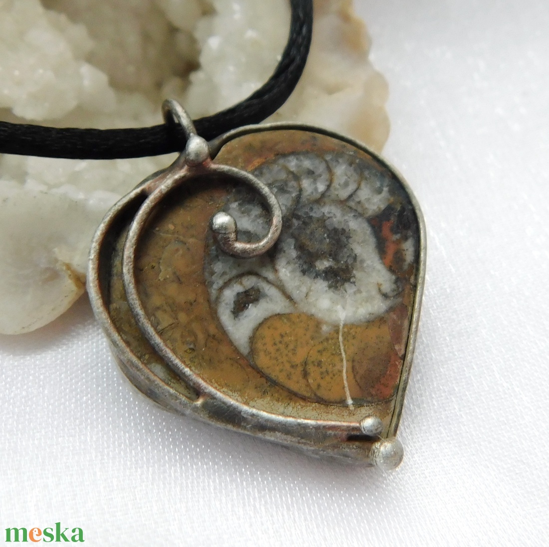 Ammonitesz medál  - ékszer - nyaklánc - medálos nyaklánc - Meska.hu