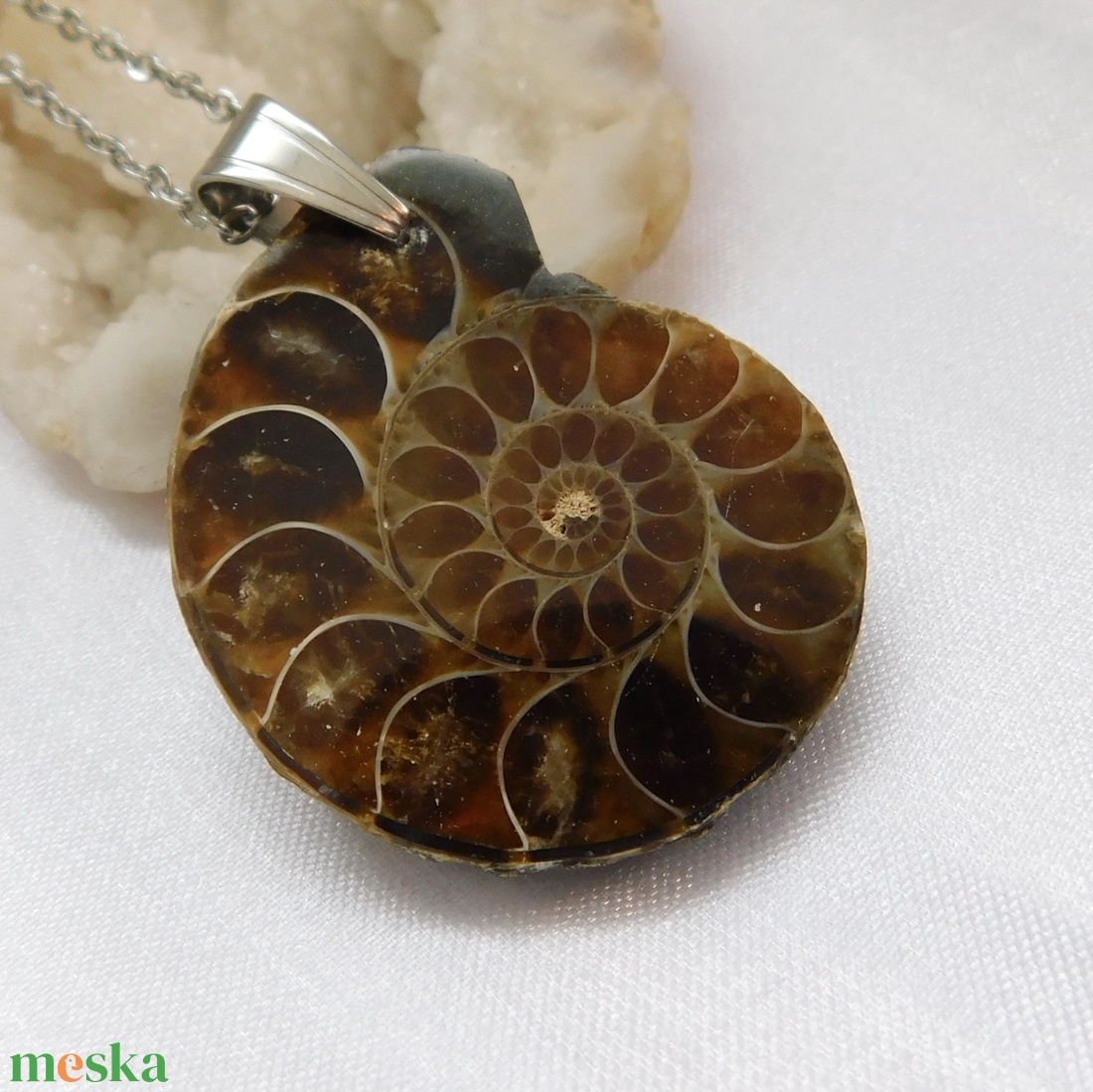 Ammonitesz medál acél láncon - ékszer - nyaklánc - medálos nyaklánc - Meska.hu
