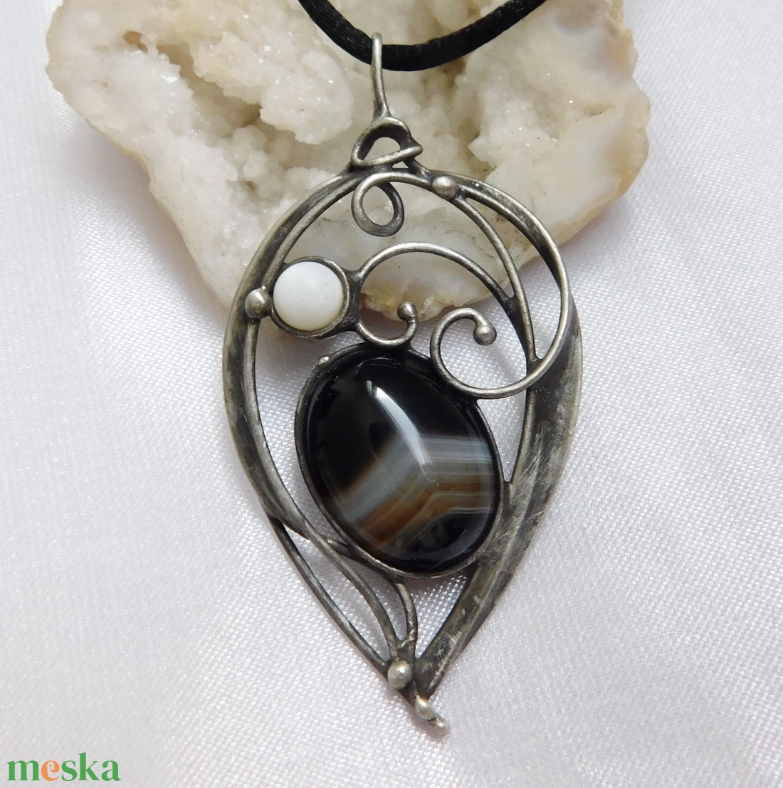 FOGLALVA! Ónix medál  - ékszer - nyaklánc - medál - Meska.hu