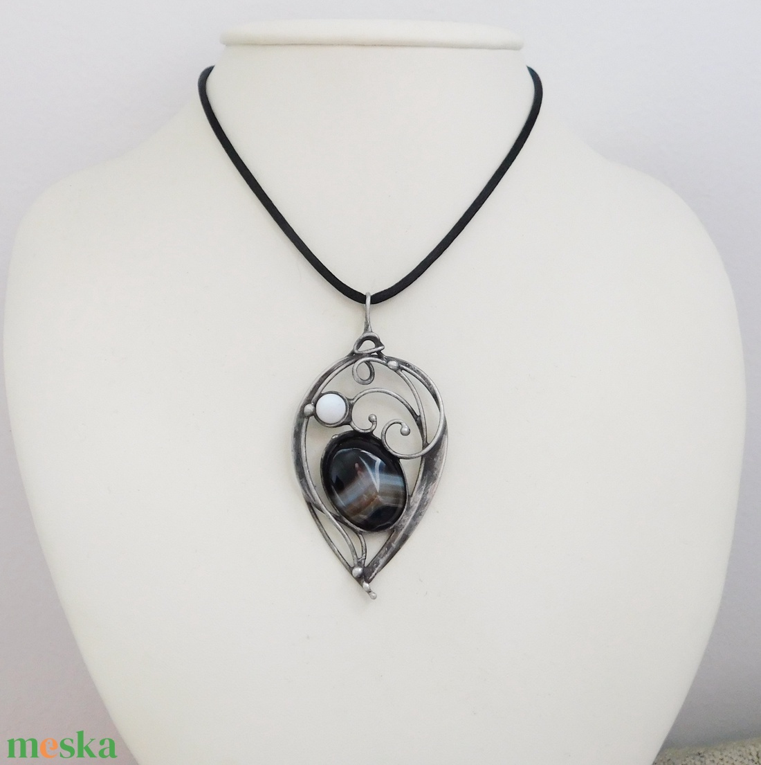 FOGLALVA! Ónix medál  - ékszer - nyaklánc - medál - Meska.hu
