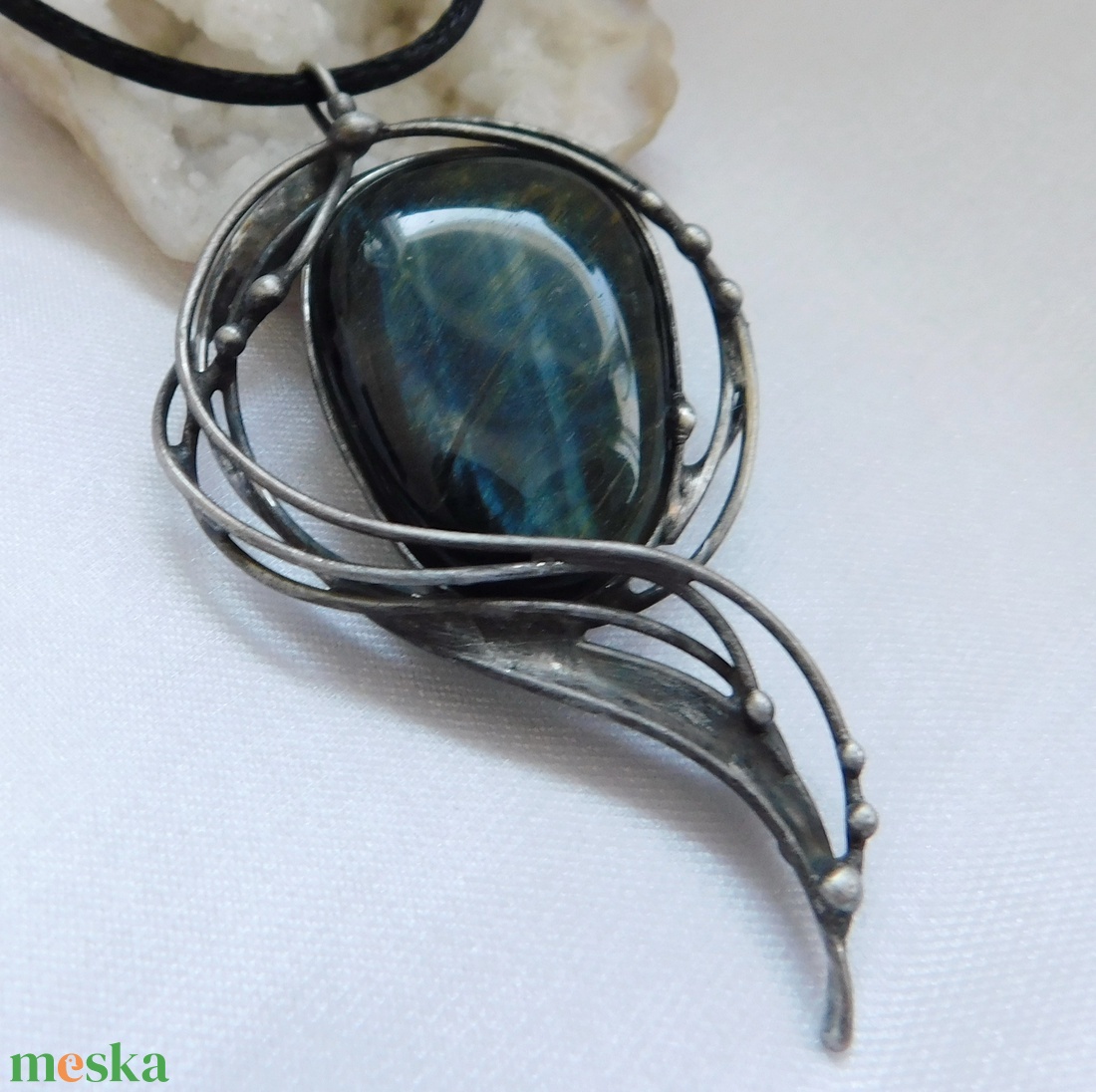 FOGLALVA! Sólyomszem medál - ékszer - nyaklánc - medálos nyaklánc - Meska.hu