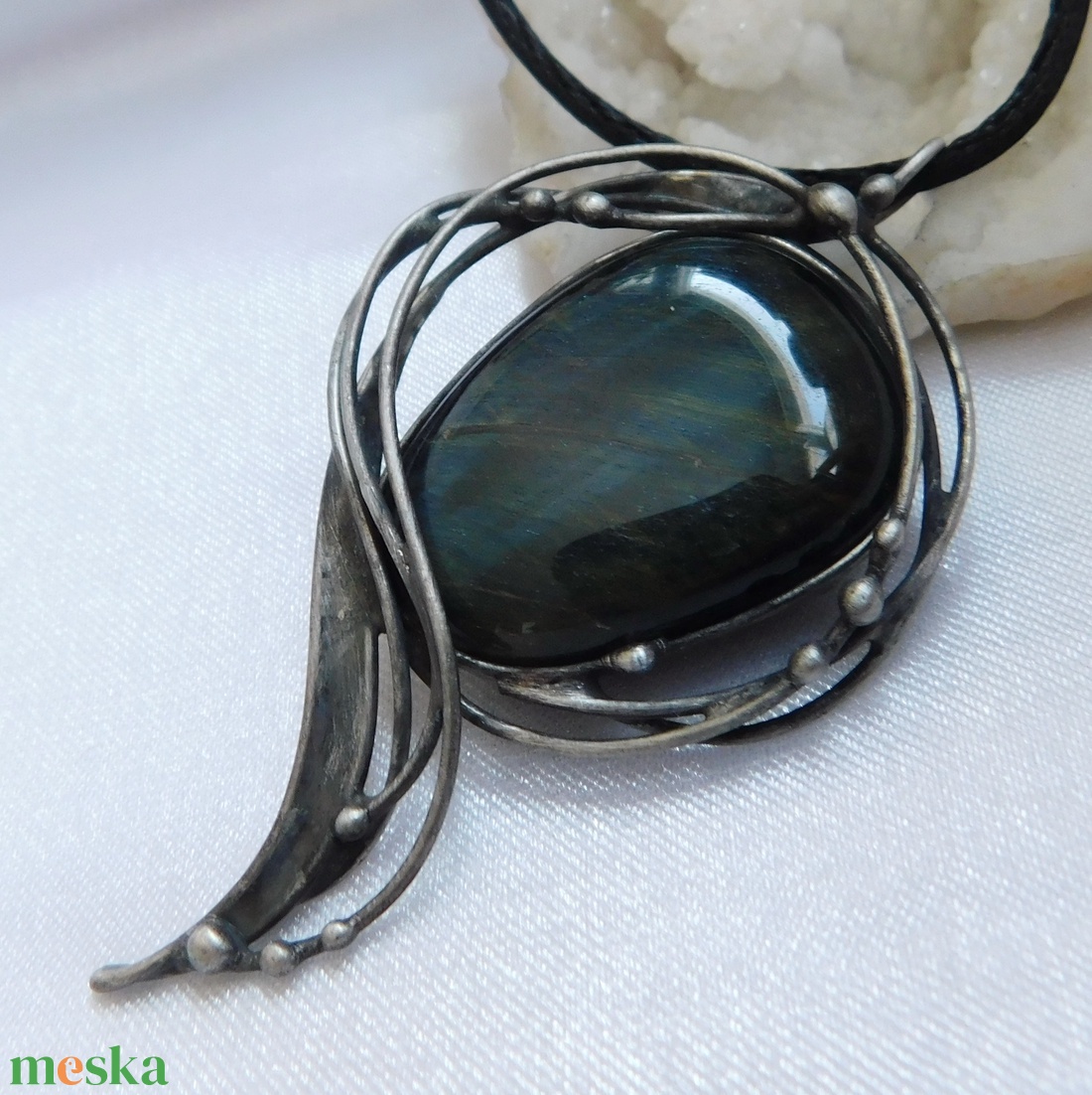 FOGLALVA! Sólyomszem medál - ékszer - nyaklánc - medálos nyaklánc - Meska.hu