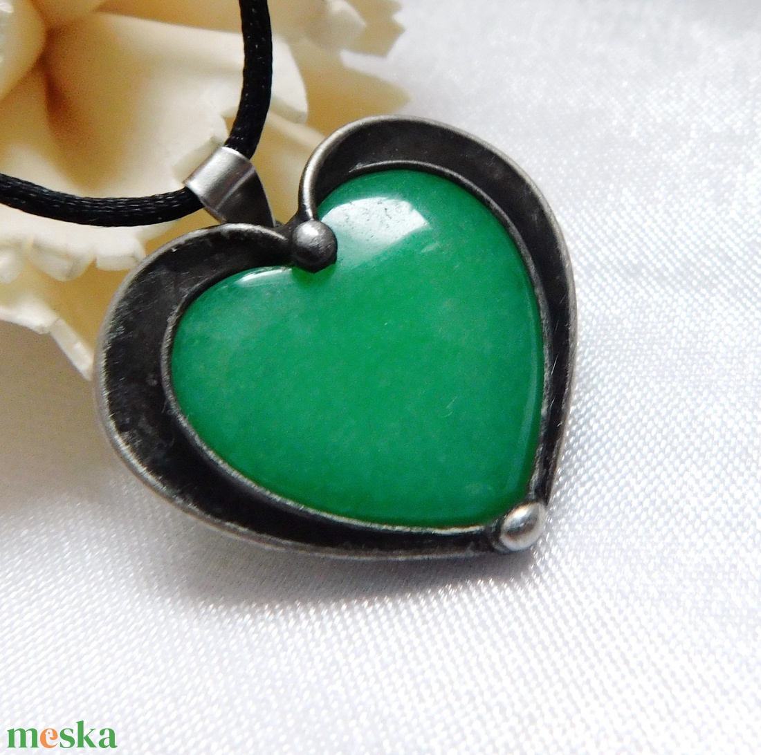 Jáde medál - ékszer - nyaklánc - medálos nyaklánc - Meska.hu