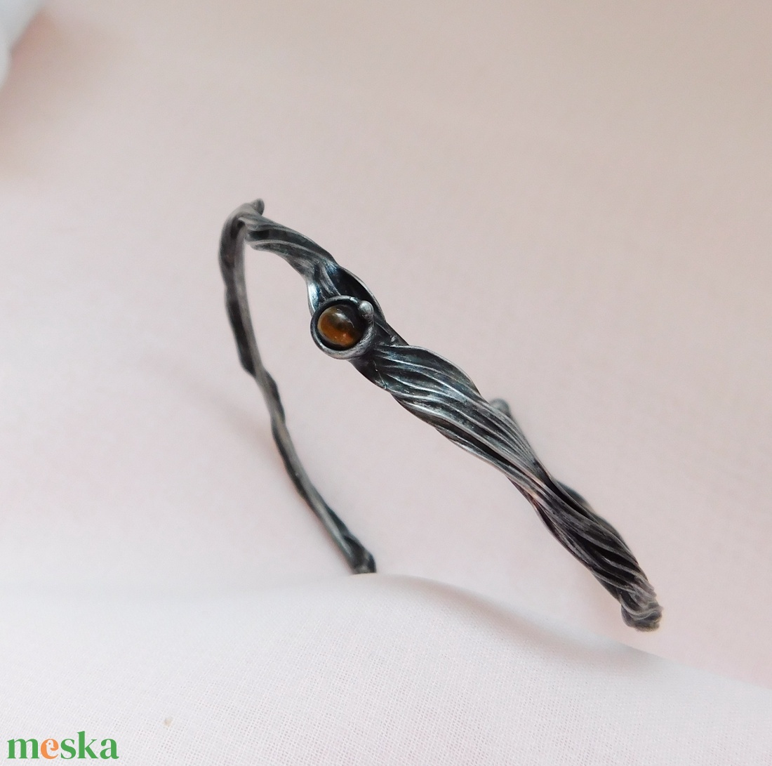 Tigrisszem karperec - ékszer - karkötő - karperec - Meska.hu