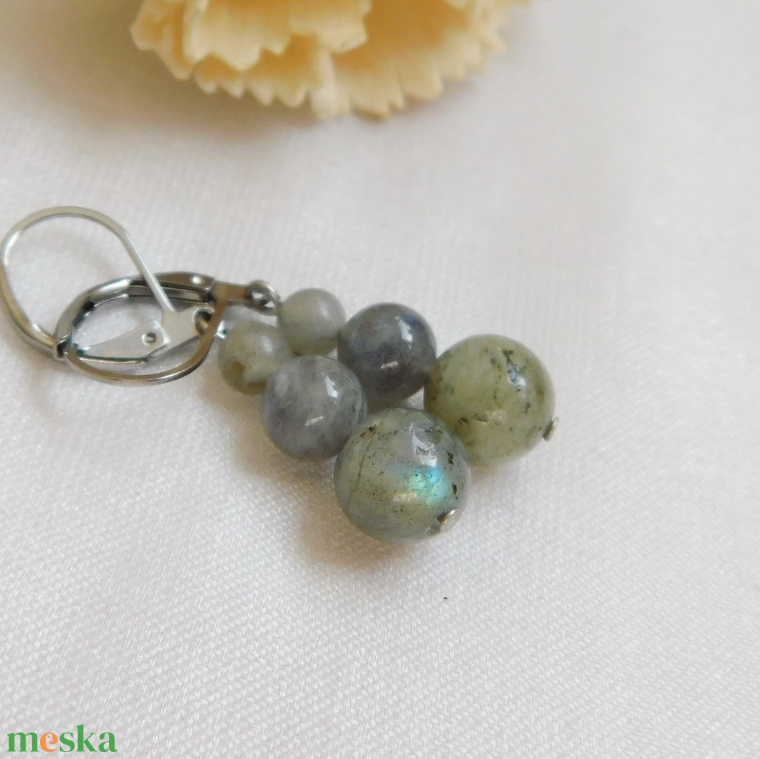 Labradorit fülbevaló - ékszer - fülbevaló - lógó fülbevaló - Meska.hu
