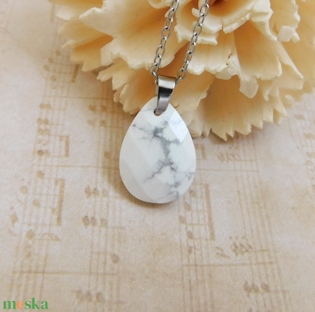 Howlit nyaklánc - ékszer - nyaklánc - medálos nyaklánc - Meska.hu Howlit nyaklánc - ékszer - nyaklánc - medálos nyaklánc - Meska.hu