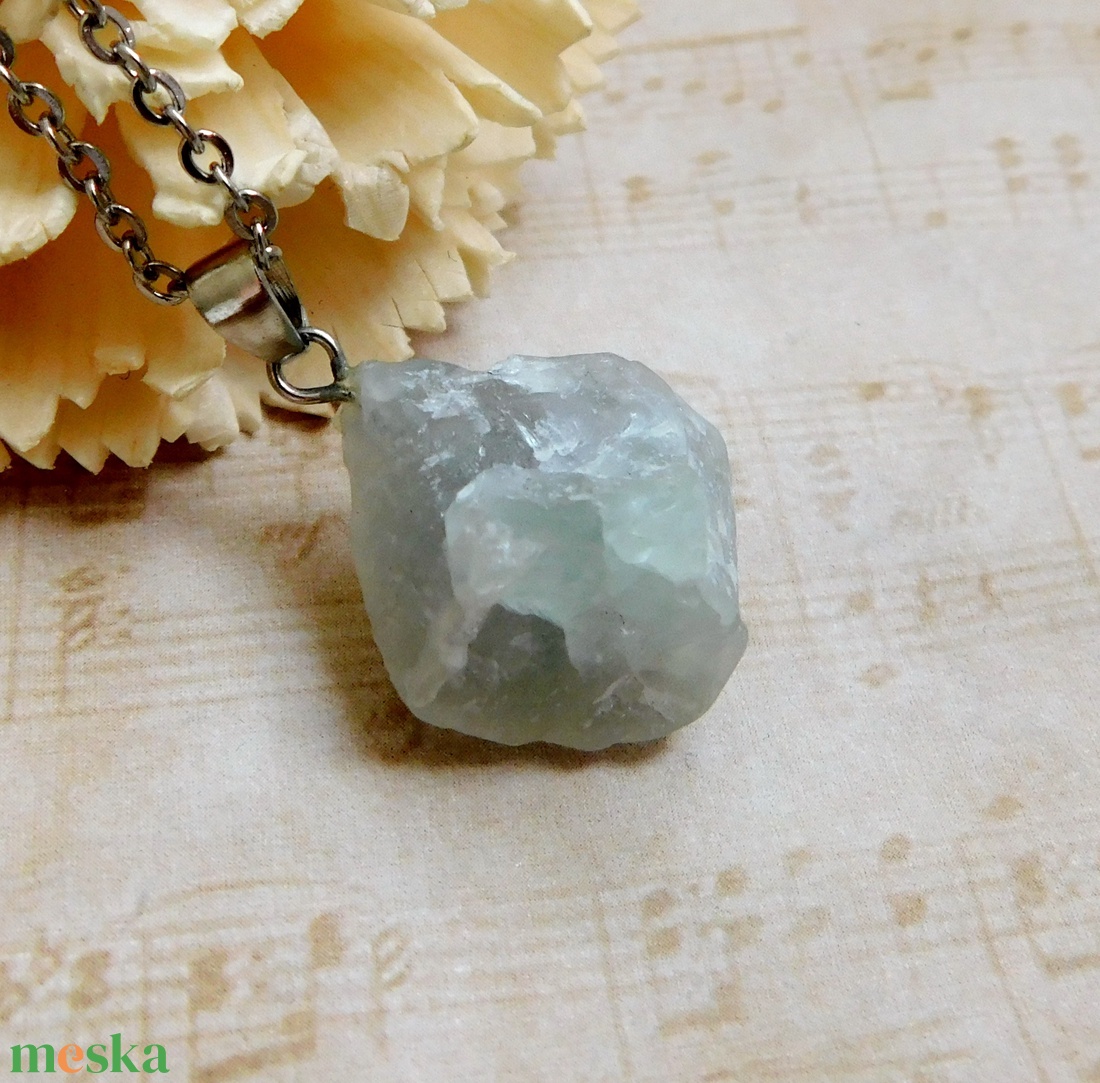 Fluorit medál - ékszer - nyaklánc - medálos nyaklánc - Meska.hu