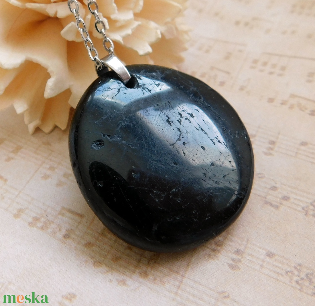 Fekete turmalin medál acél láncon - ékszer - nyaklánc - medál - Meska.hu