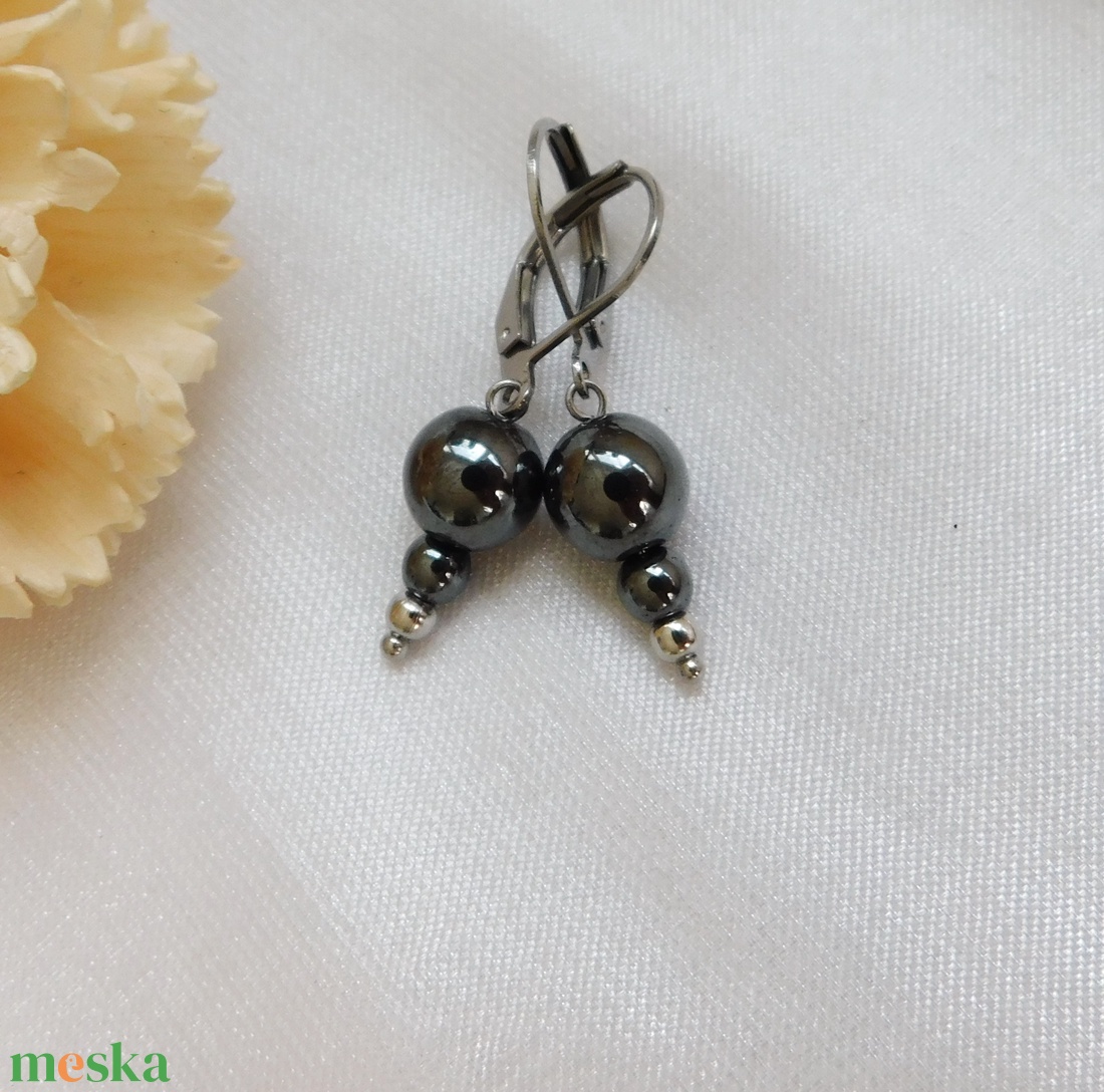 Hematit fülbevaló - ékszer - fülbevaló - lógó fülbevaló - Meska.hu