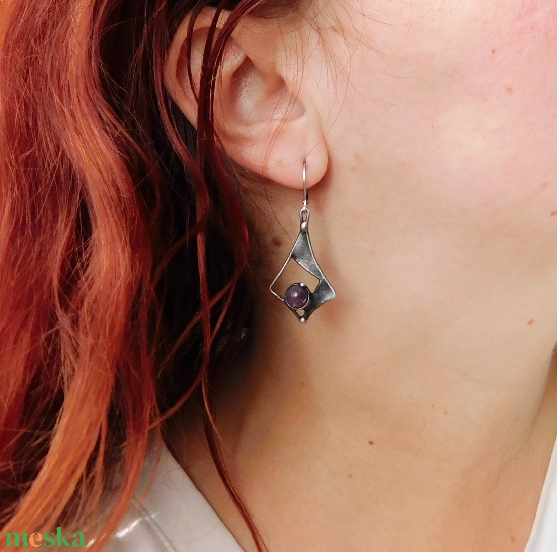 Ametiszt fülbevaló - ékszer - fülbevaló - lógó fülbevaló - Meska.hu