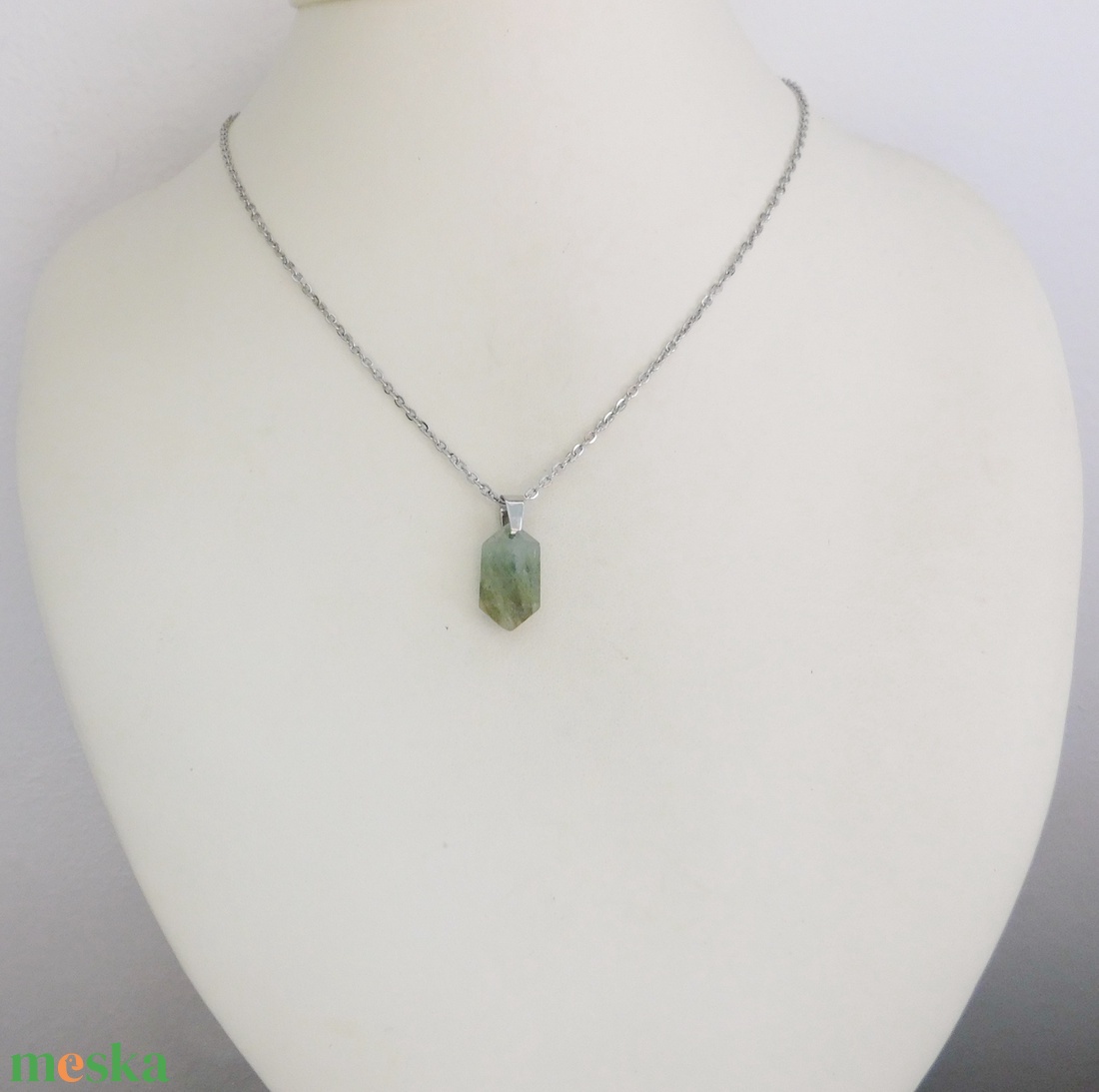 Akvamarin medál acél láncon - ékszer - nyaklánc - medálos nyaklánc - Meska.hu