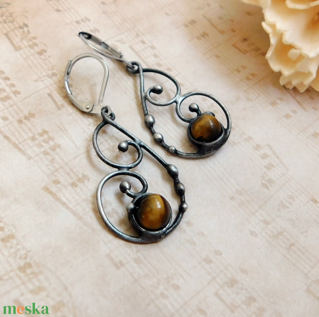 Tigrisszem fülbevaló - ékszer - fülbevaló - lógós kerek fülbevaló - Meska.hu