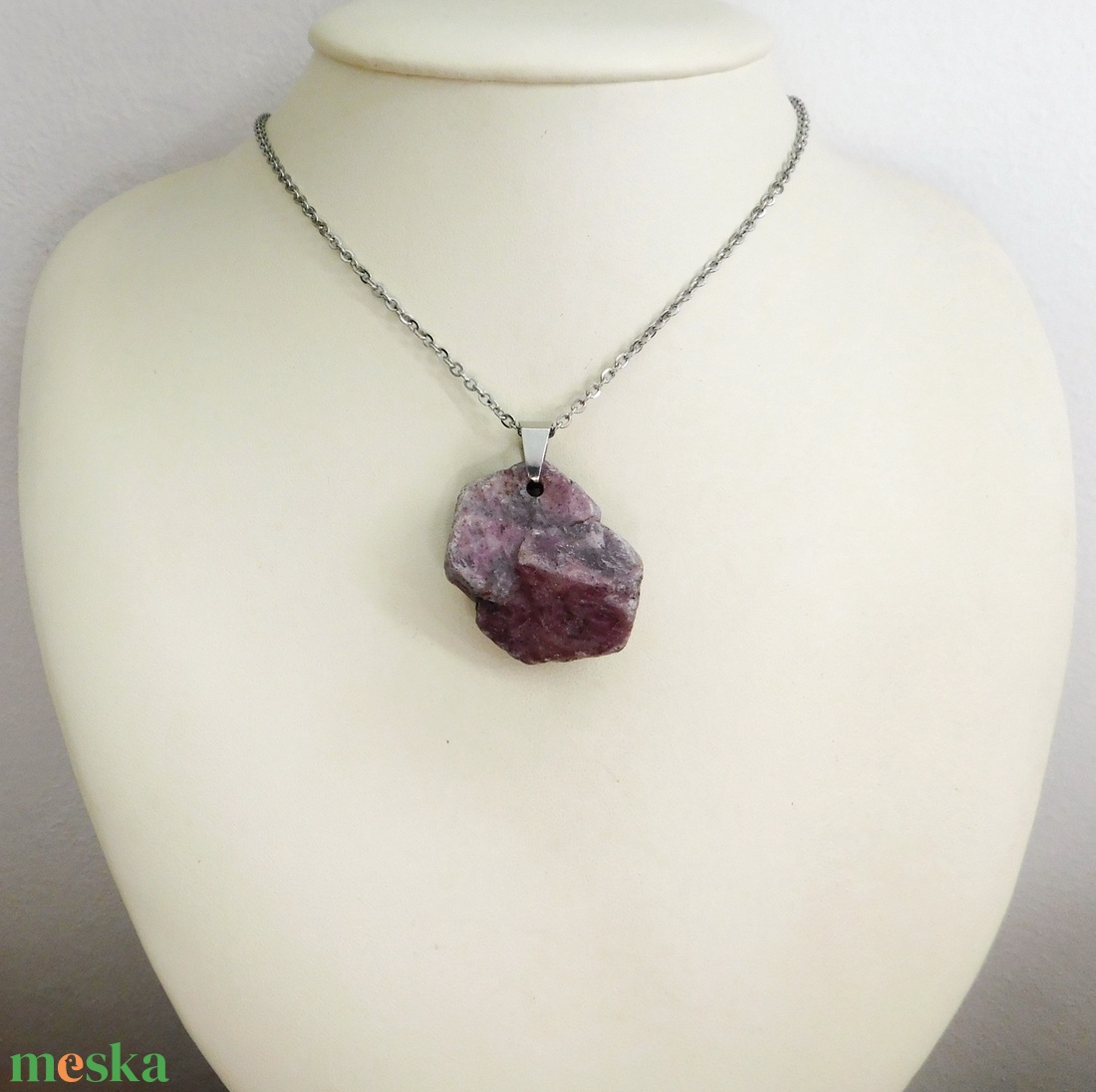 Nyers rubin medál - ékszer - nyaklánc - medálos nyaklánc - Meska.hu