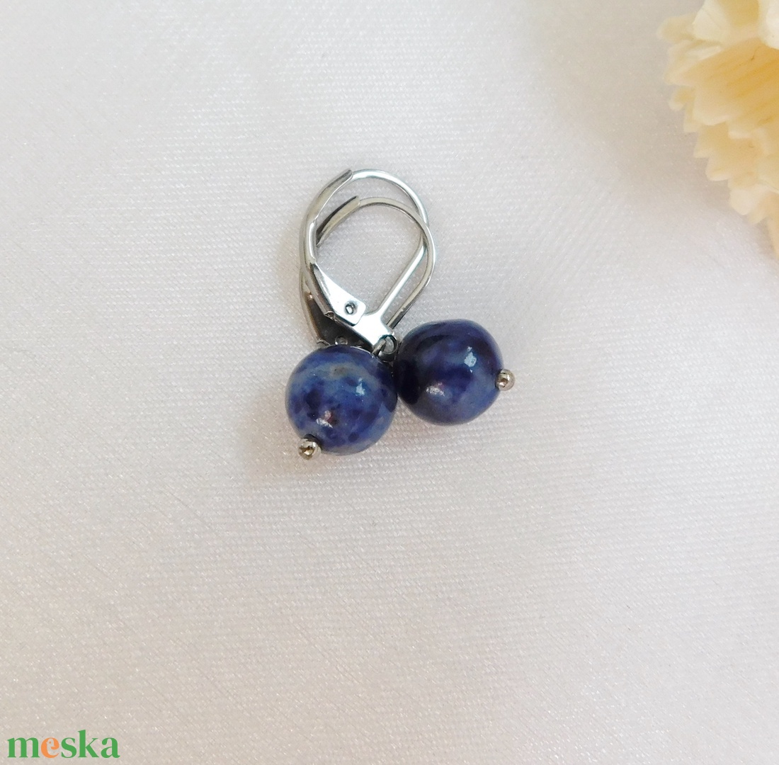 Szodalit fülbevaló - ékszer - fülbevaló - lógó fülbevaló - Meska.hu