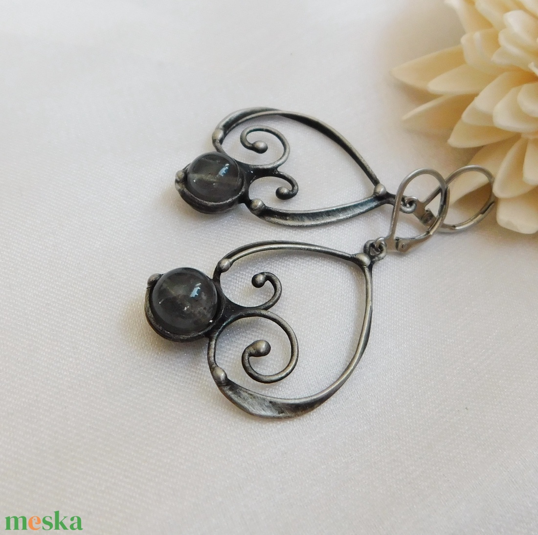 Labradorit fülbevaló - ékszer - fülbevaló - lógó fülbevaló - Meska.hu