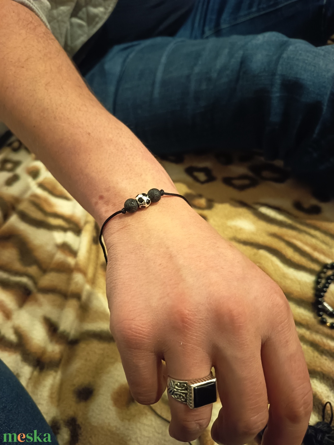 Állíthatós focilabda karkötő lávával - ékszer - karkötő - karkötő medállal - Meska.hu