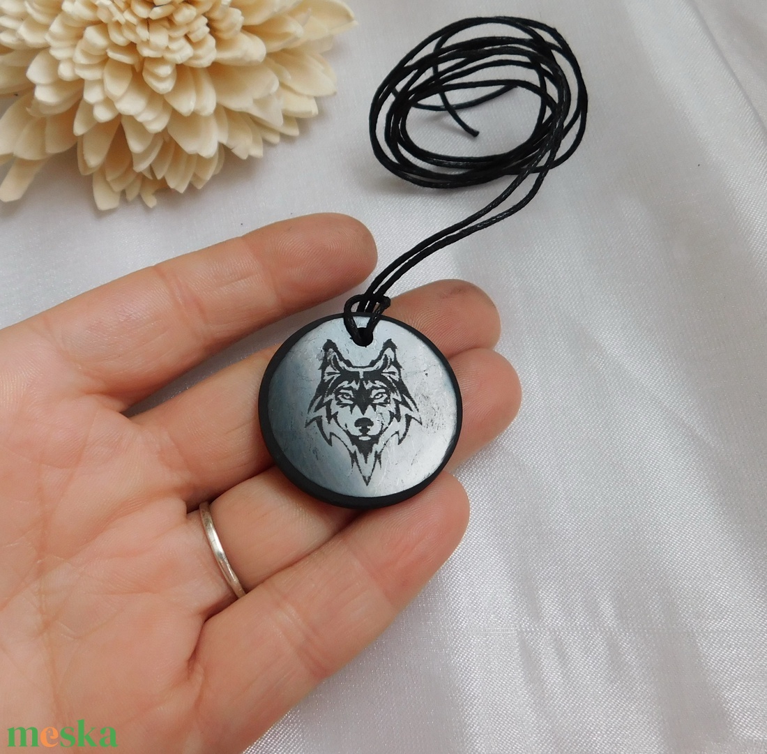 Sungit farkas nyaklánc - ékszer - nyaklánc - medál - Meska.hu