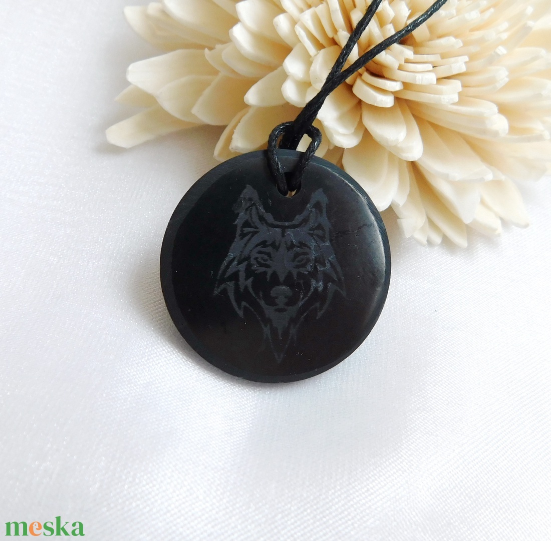 Sungit farkas nyaklánc - ékszer - nyaklánc - medál - Meska.hu