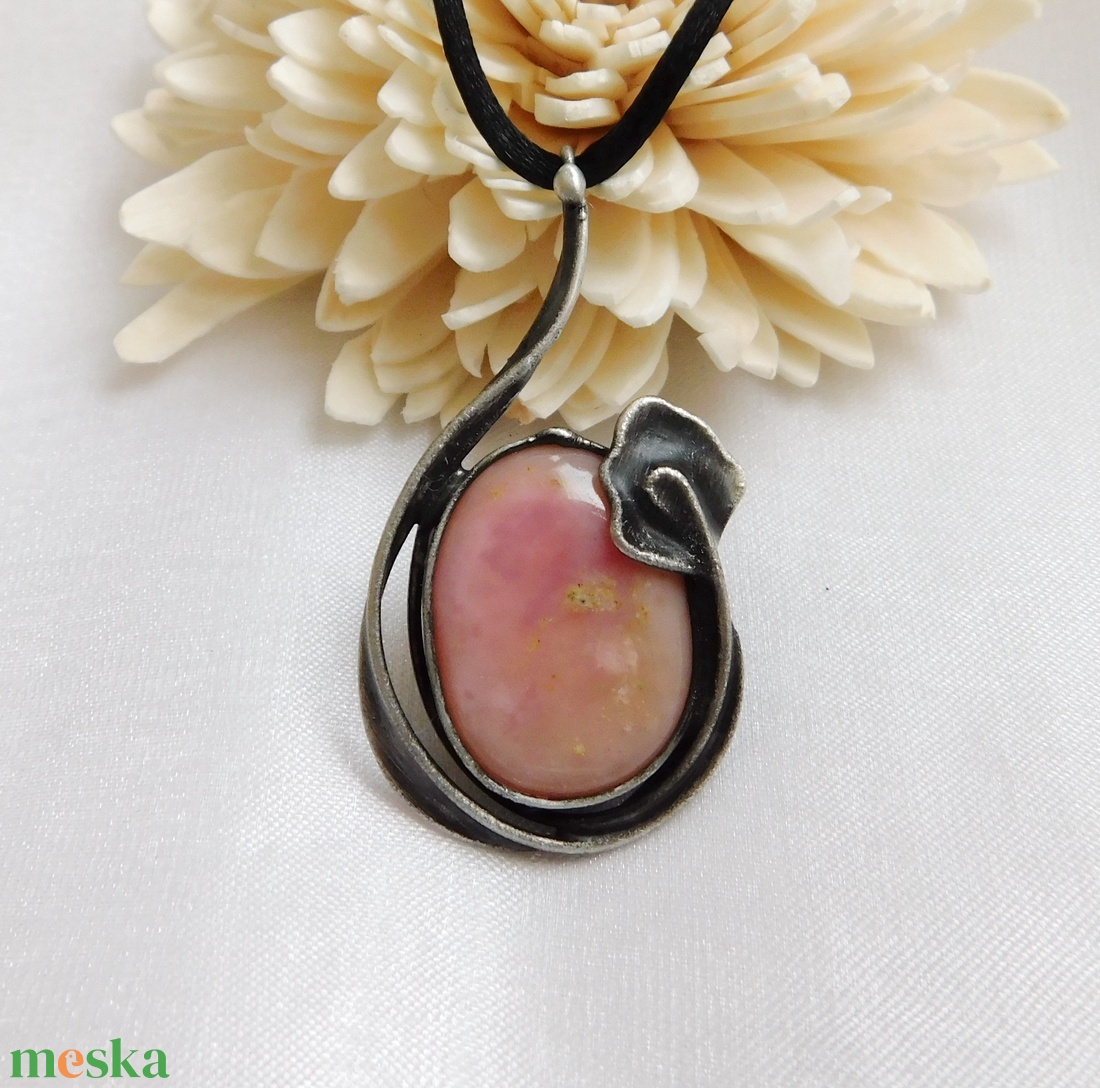 Pink opál - rózsaszín opál medál - ékszer - nyaklánc - medál - Meska.hu