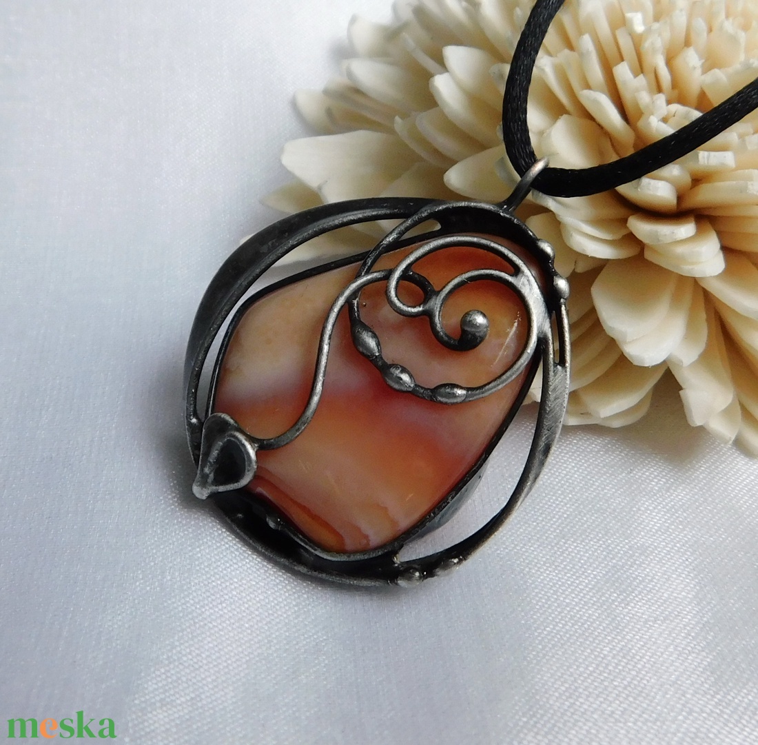 Karneol medál - ékszer - nyaklánc - medálos nyaklánc - Meska.hu