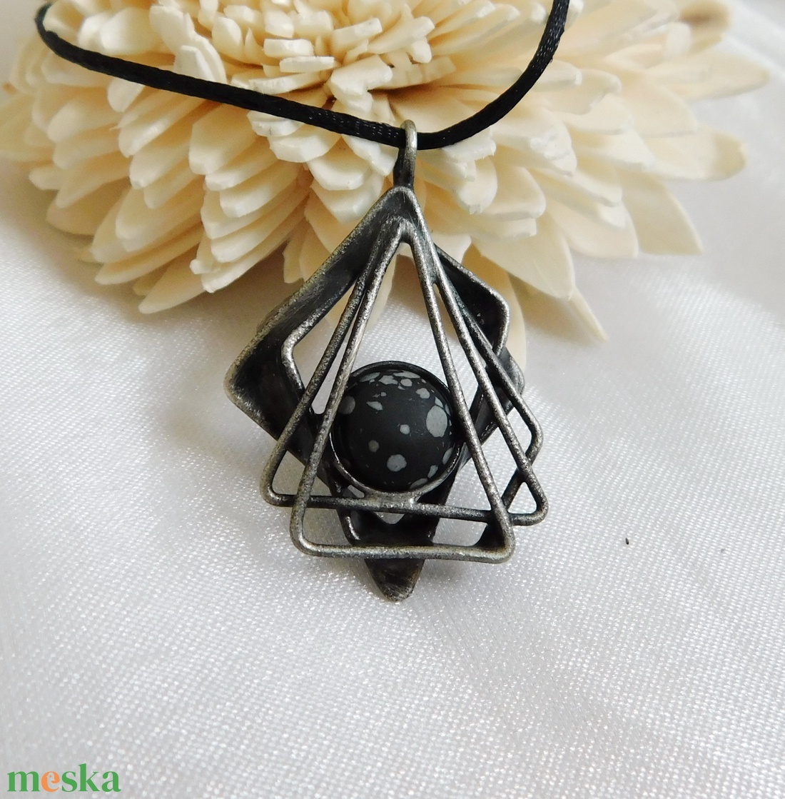 Hópehely obszidián medál - ékszer - nyaklánc - medál - Meska.hu