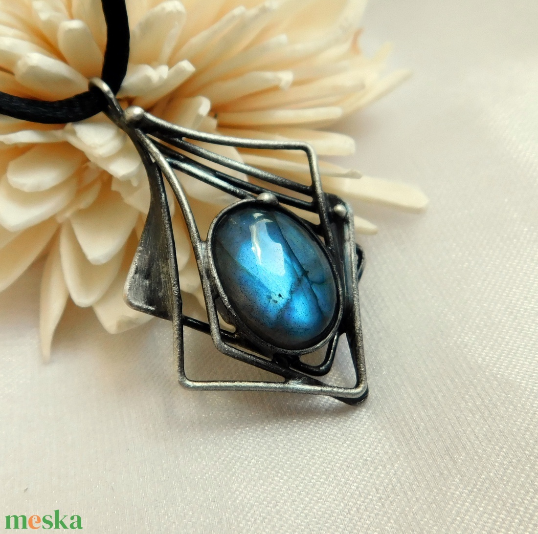 Labradorit medál - ékszer - nyaklánc - medálos nyaklánc - Meska.hu