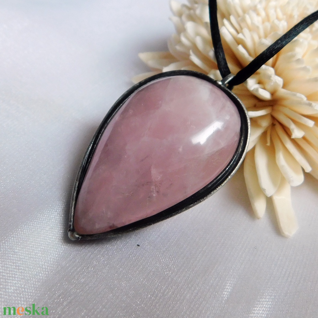 Rózsakvarc medál  - ékszer - nyaklánc - medál - Meska.hu