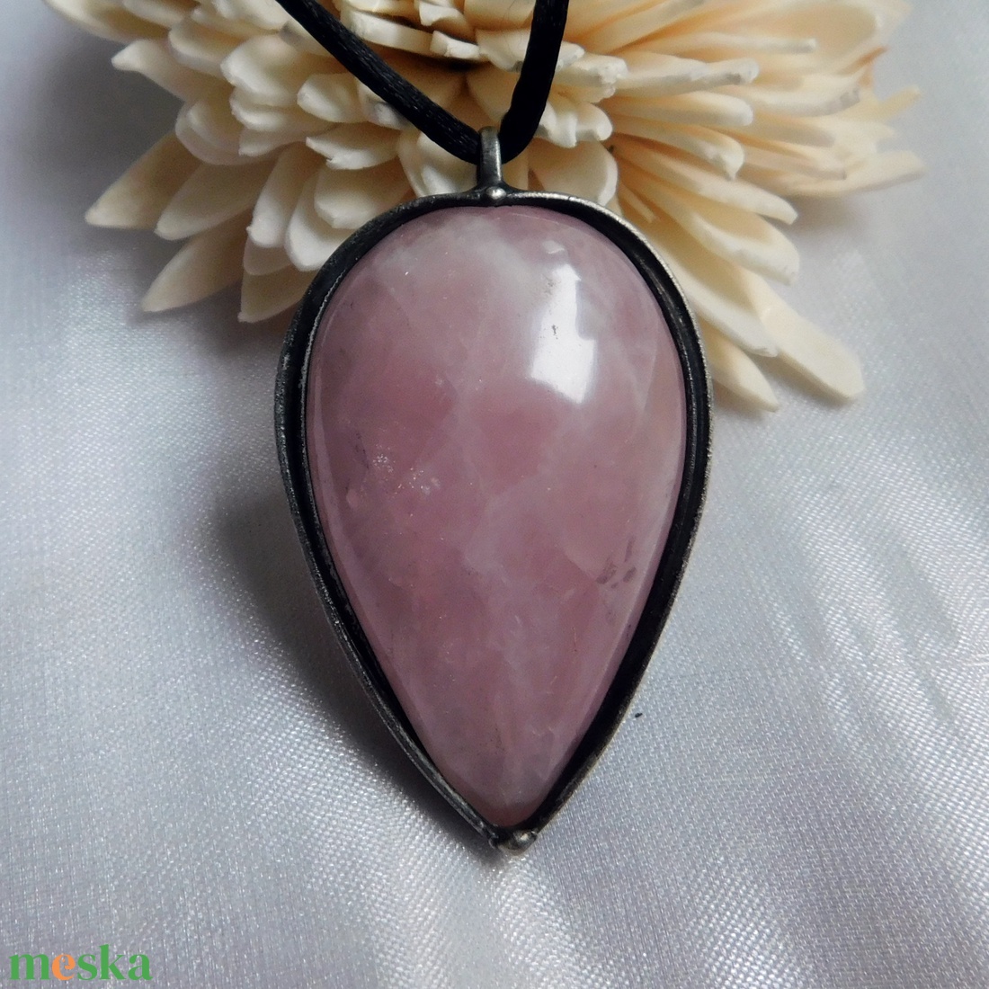 Rózsakvarc medál  - ékszer - nyaklánc - medál - Meska.hu