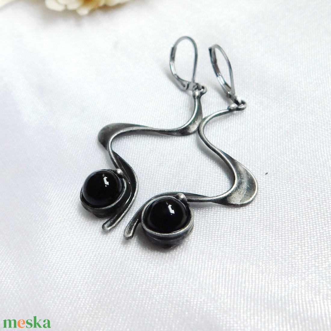 Ónix fülbevaló - ékszer - fülbevaló - lógós kerek fülbevaló - Meska.hu