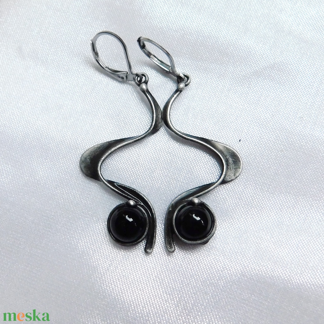 Ónix fülbevaló - ékszer - fülbevaló - lógós kerek fülbevaló - Meska.hu