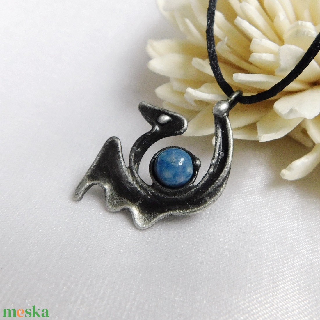 Mini lápisz lazuli sárkány medál - ékszer - nyaklánc - medálos nyaklánc - Meska.hu