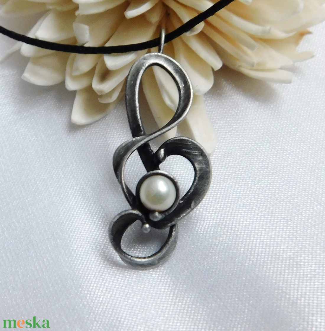 Folyami gyöngy violinkulcs medál - ékszer - nyaklánc - medálos nyaklánc - Meska.hu