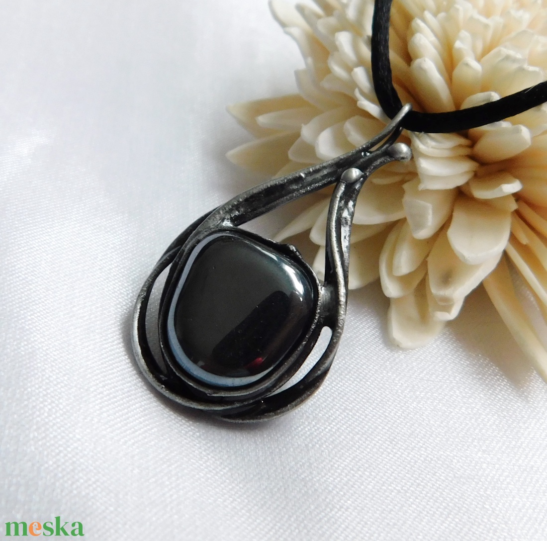 Hematit medál - ékszer - nyaklánc - medálos nyaklánc - Meska.hu