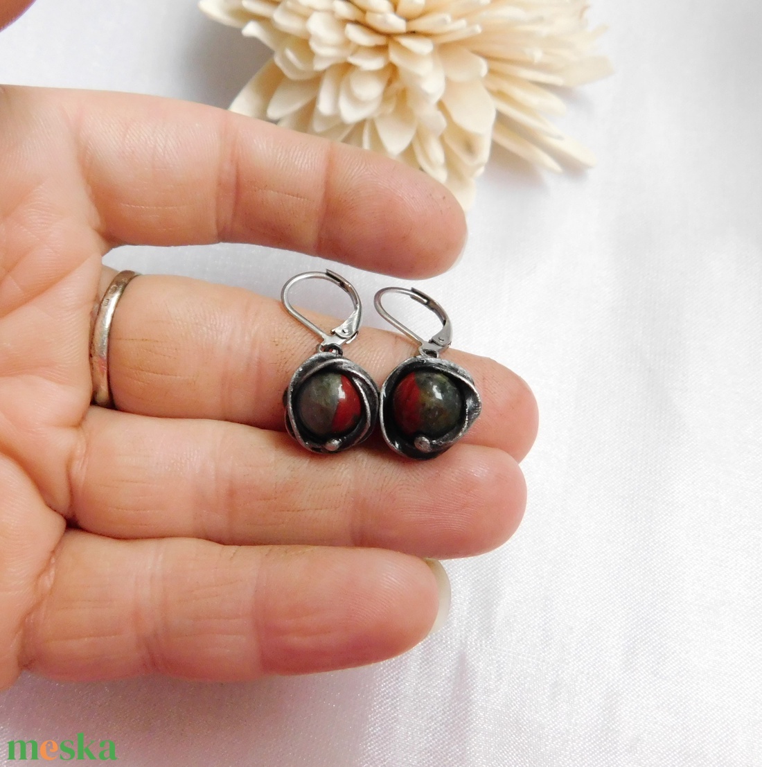 Heliotróp fülbevaló - ékszer - fülbevaló - lógós kerek fülbevaló - Meska.hu