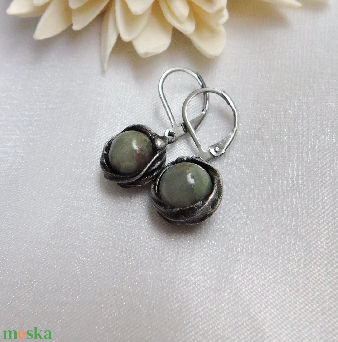 Heliotróp fülbevaló - ékszer - fülbevaló - lógós kerek fülbevaló - Meska.hu