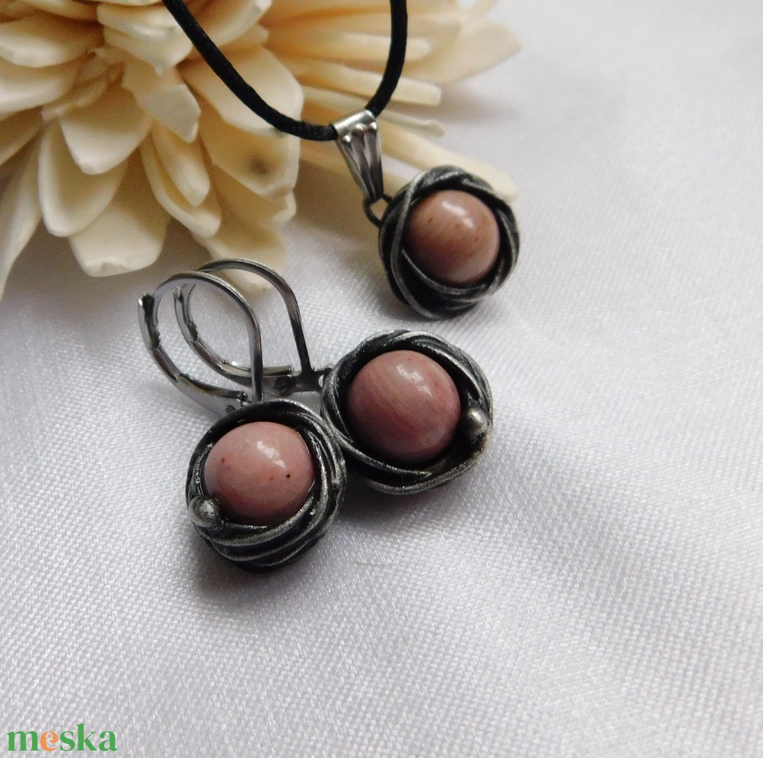 Thulit fülbevaló - ékszer - fülbevaló - lógós kerek fülbevaló - Meska.hu