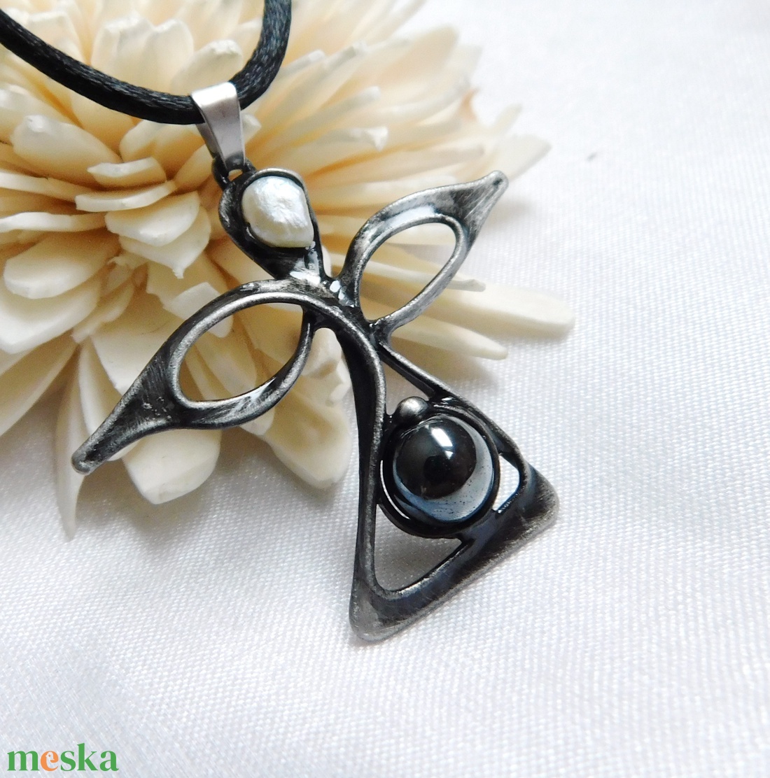 Hematit angyal medál - ékszer - nyaklánc - medálos nyaklánc - Meska.hu