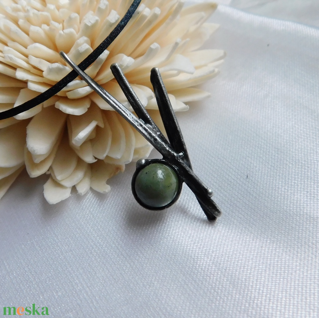 Nefrit jáde medál - ékszer - nyaklánc - medál - Meska.hu