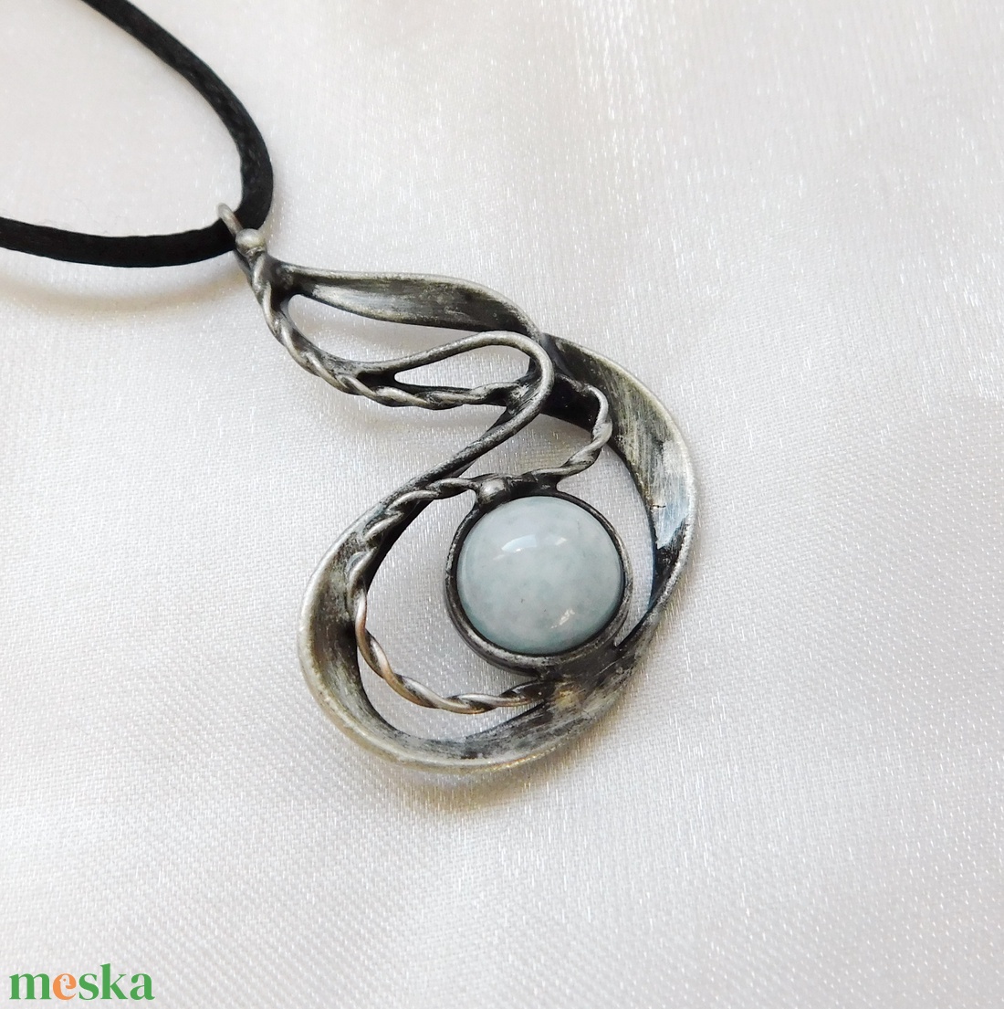 Jáde medál - ékszer - nyaklánc - medálos nyaklánc - Meska.hu