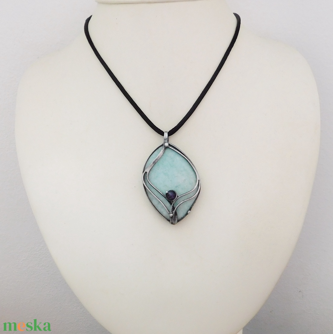 Amazonit medál ametiszttel - ékszer - nyaklánc - medálos nyaklánc - Meska.hu