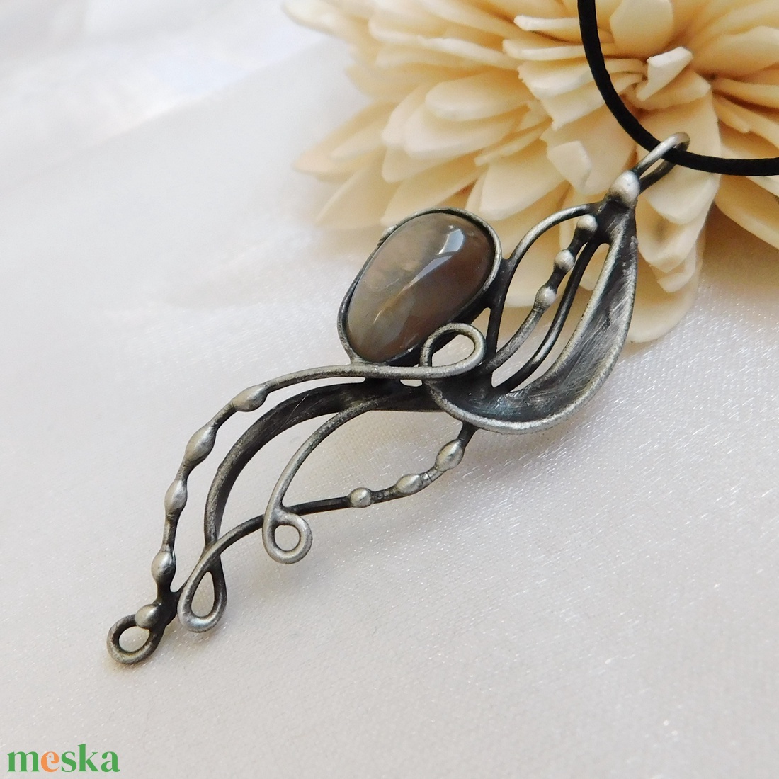 Holdkő medál - ékszer - nyaklánc - medálos nyaklánc - Meska.hu