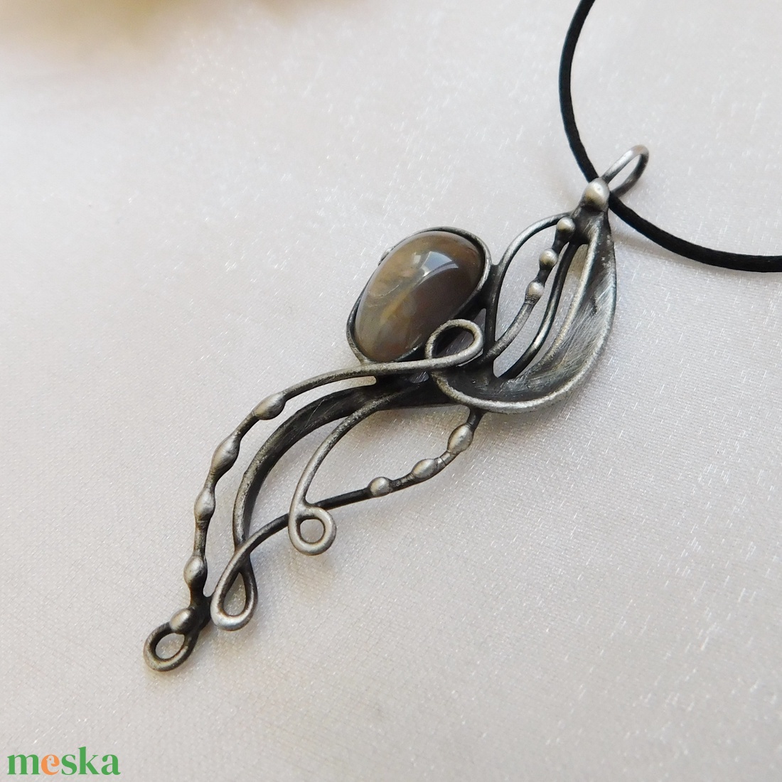 Holdkő medál - ékszer - nyaklánc - medálos nyaklánc - Meska.hu