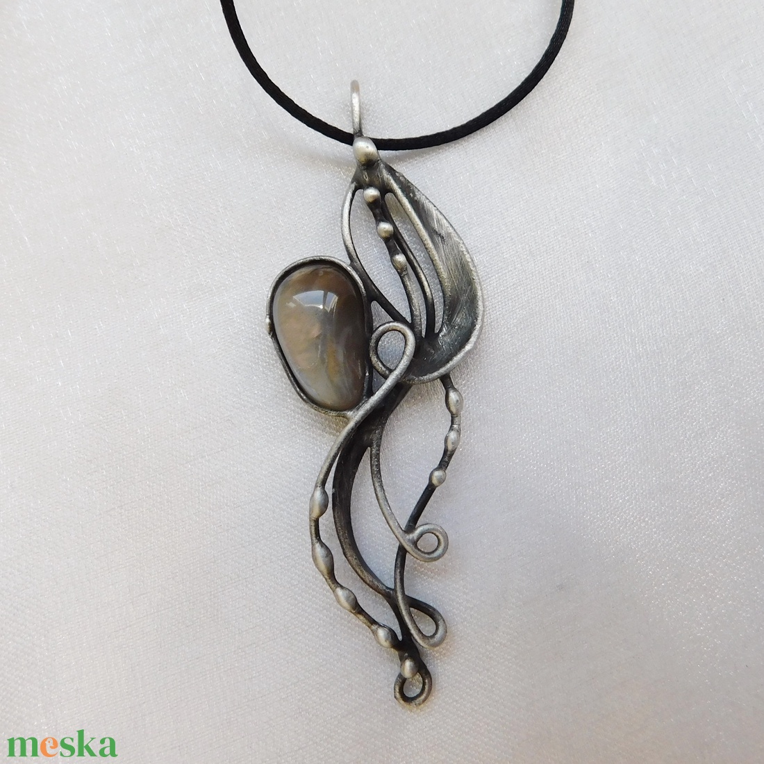 Holdkő medál - ékszer - nyaklánc - medálos nyaklánc - Meska.hu