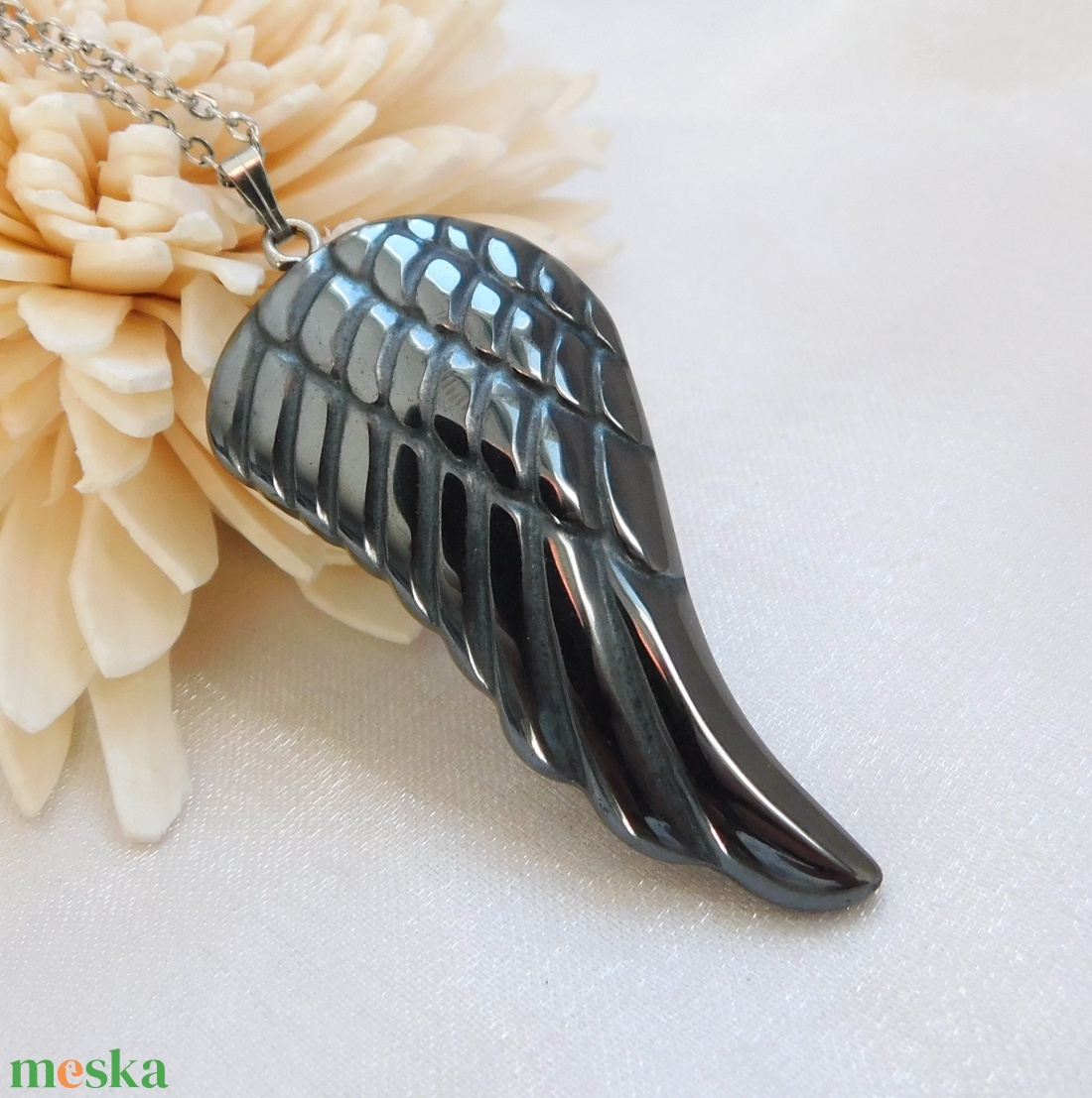 Hematit szárny medál - ékszer - kitűző és bross - Meska.hu